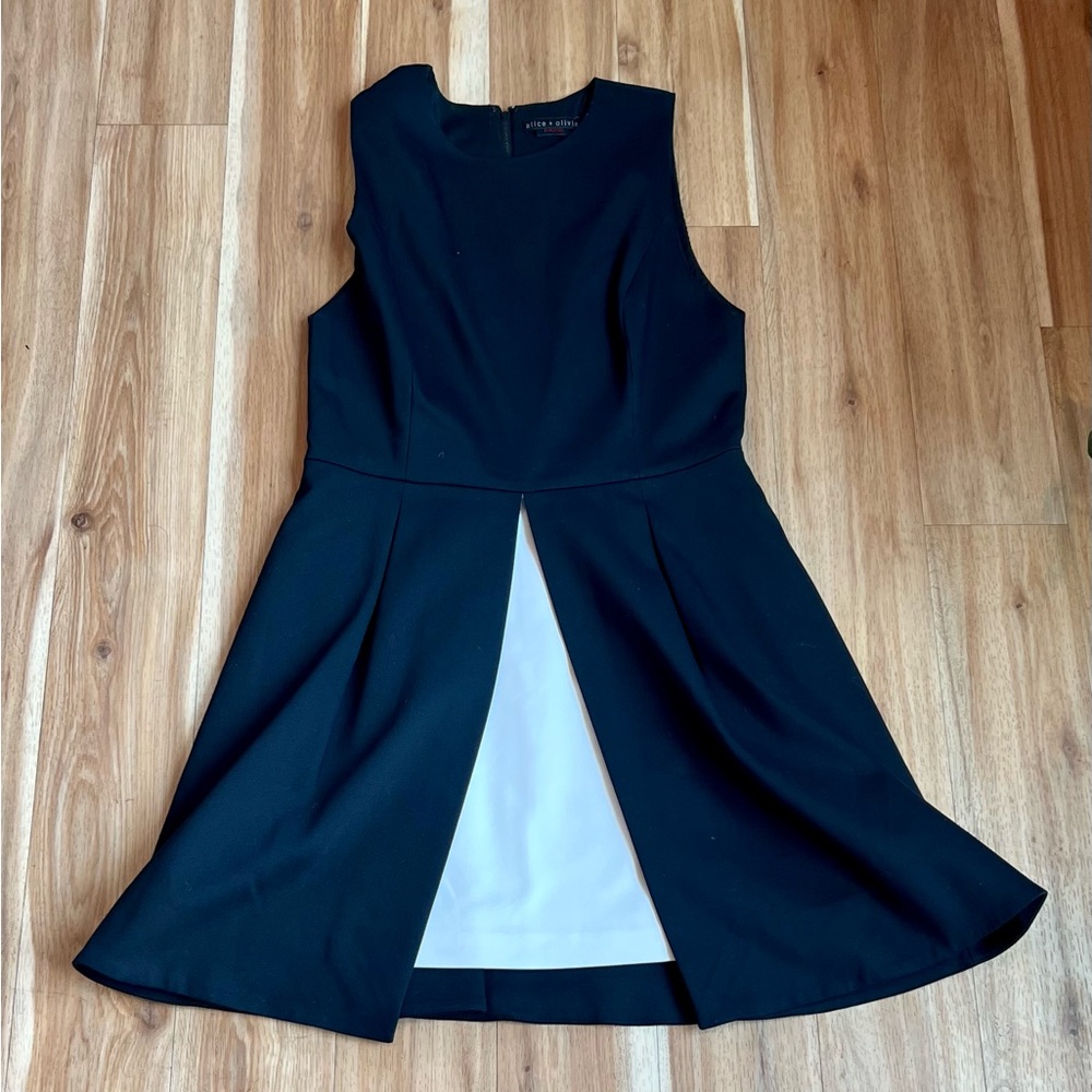 Alice & Olivia